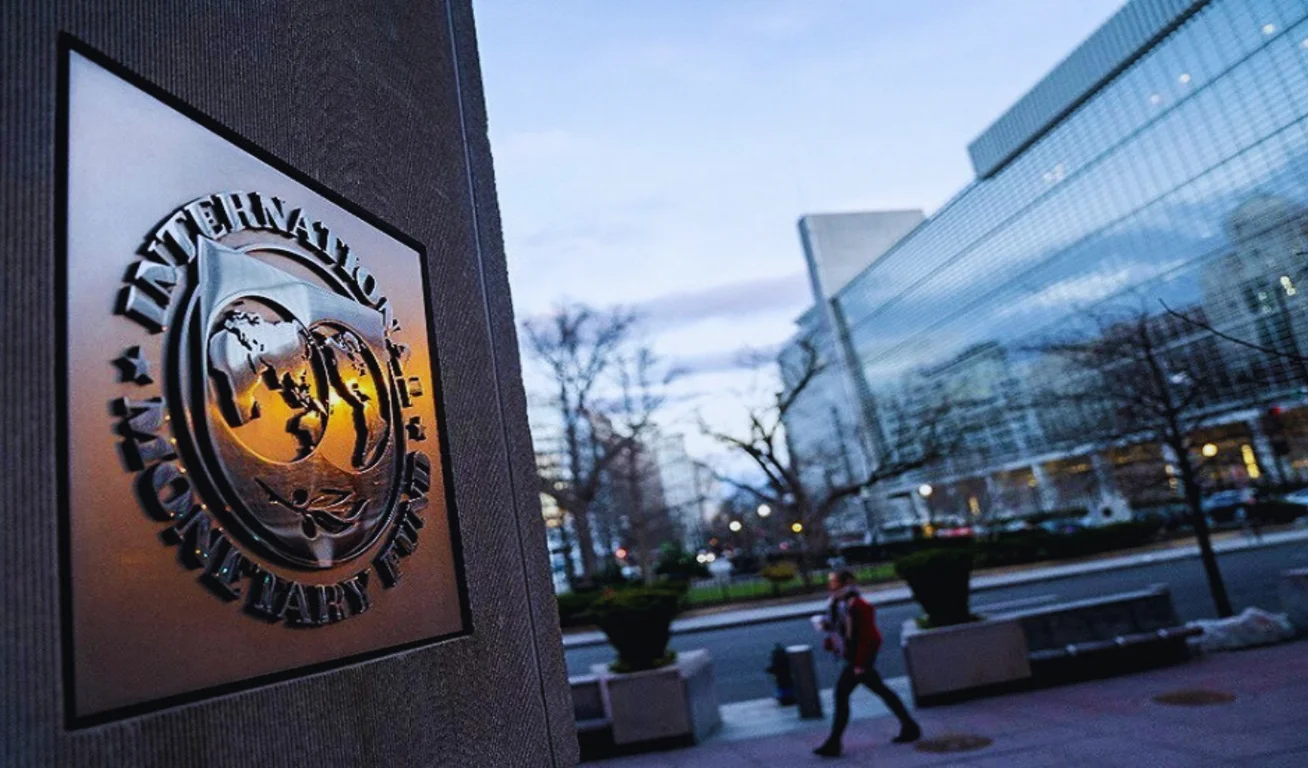 يدرس صندوق النقد الدولي تقديم تمويل إضافي لمصر